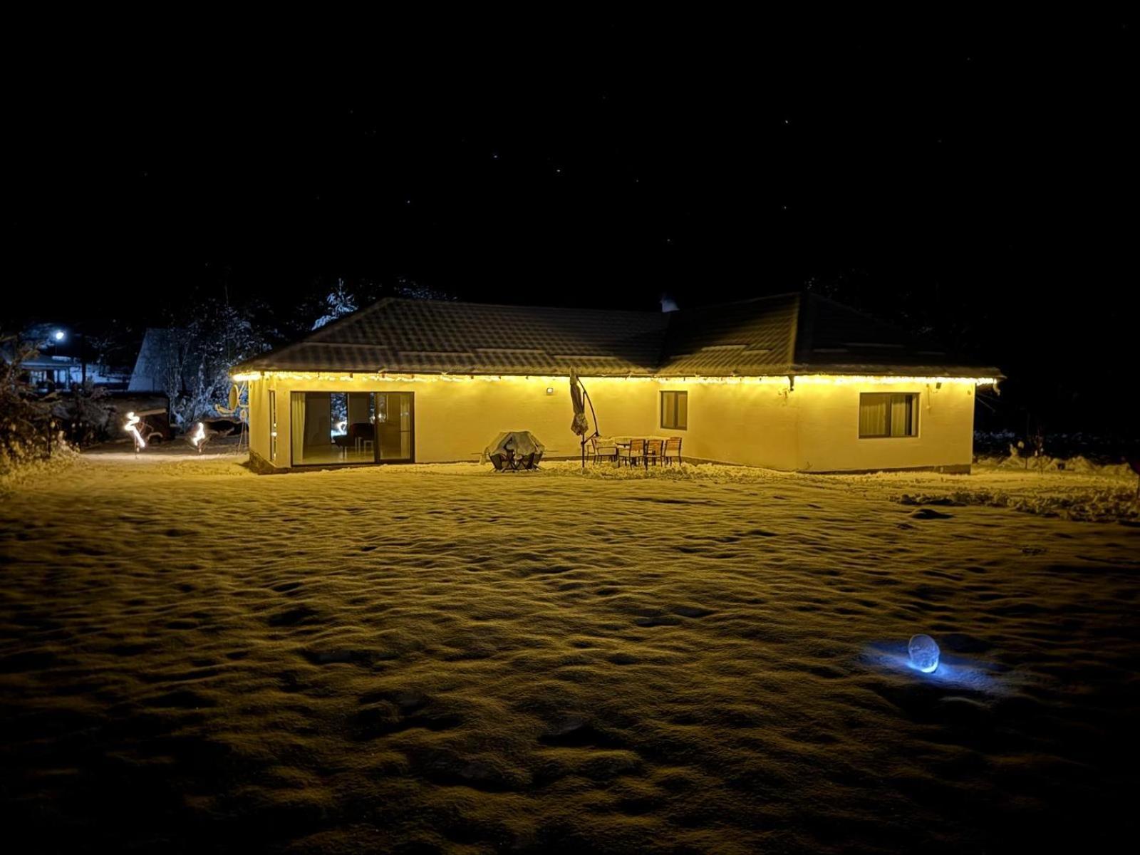 Cottage Bytheriver Arpaşu de Sus Exteriör bild
